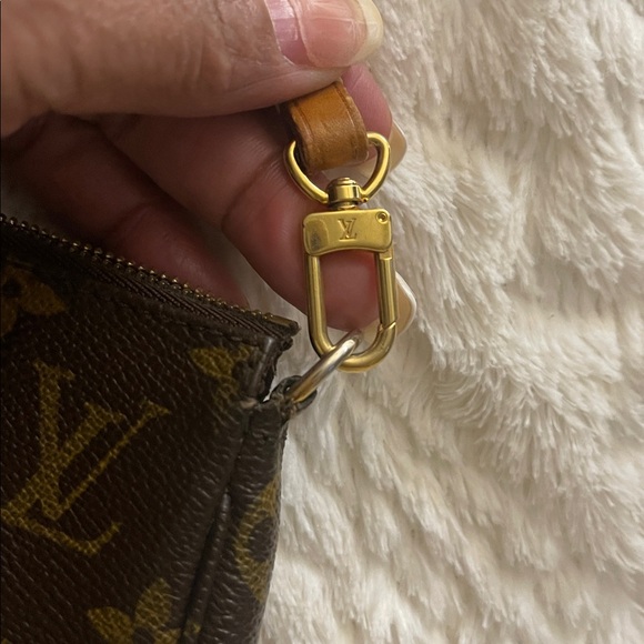 Louis Vuitton Dark Brown Monogram Shoulder Pochette Bag - Picture 5 of 16